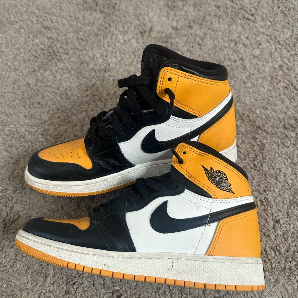 Nike Kids Sneakers Black White Yellow